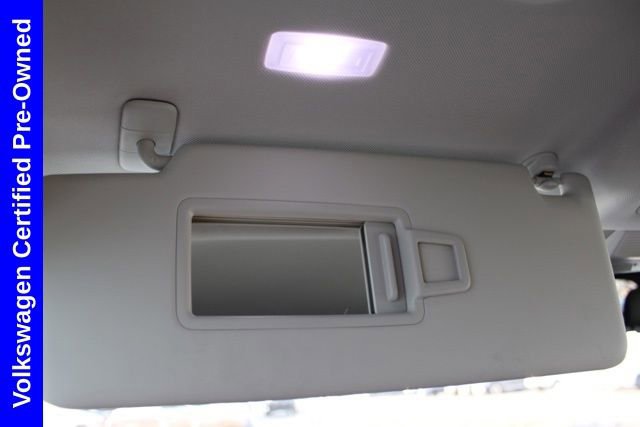 Used 2025 Volkswagen Tiguan SE image 42