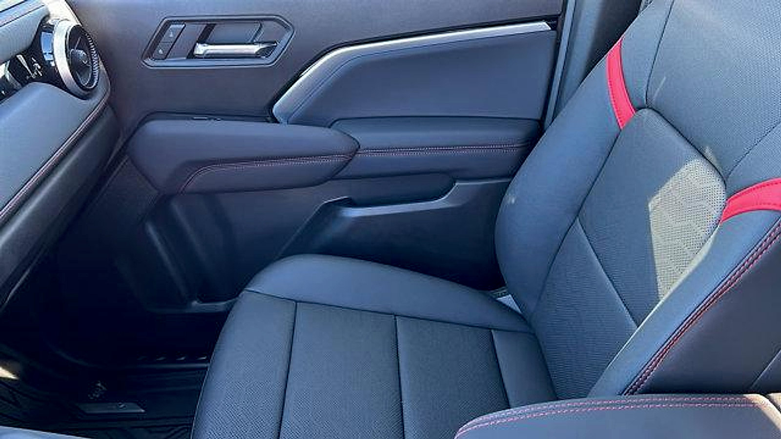 New 2026 Chevrolet Colorado Z71 w/ Technology Package image 21