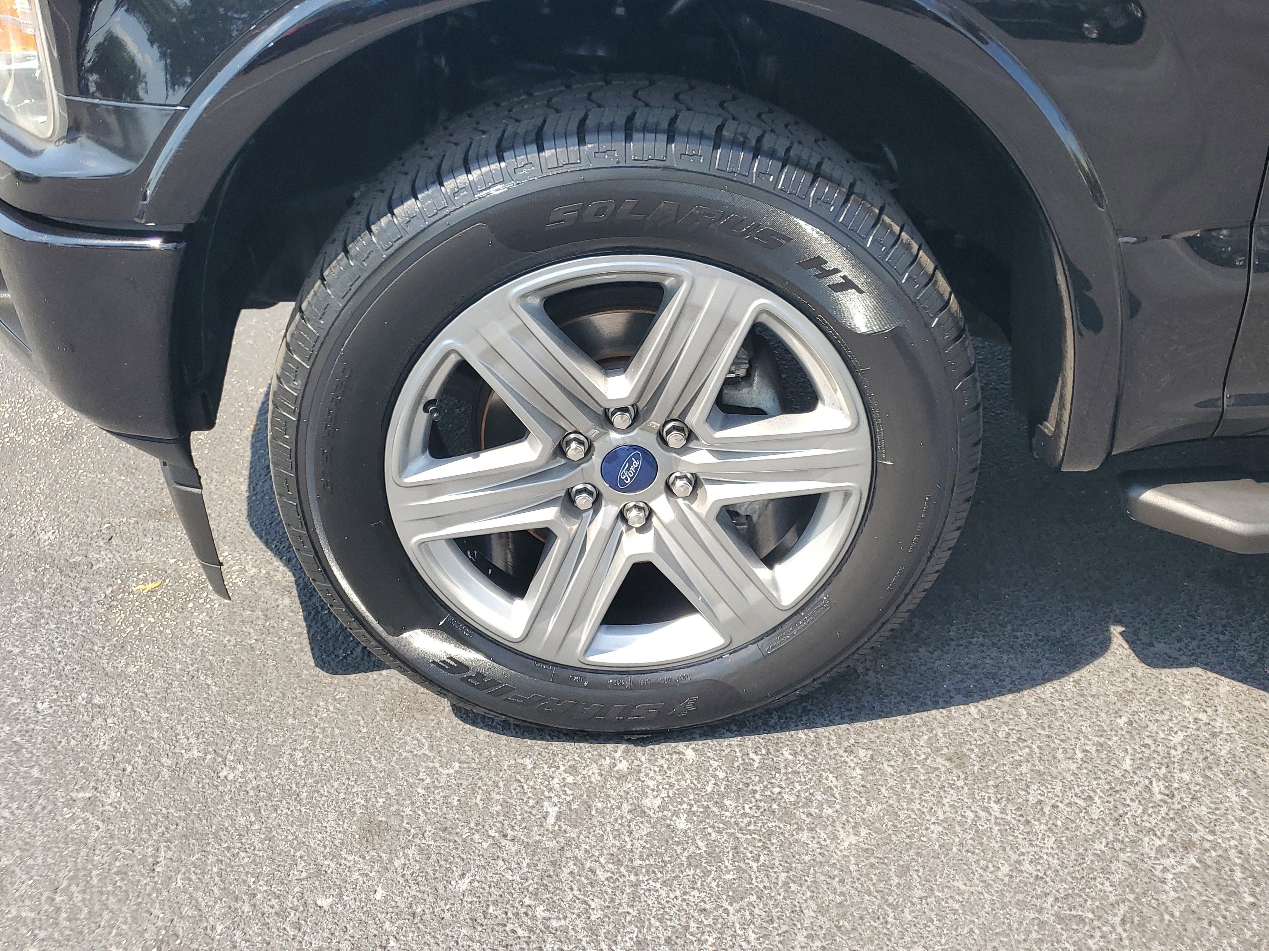 Used 2019 Ford F150 XLT w/ Equipment Group 302A Luxury image 5