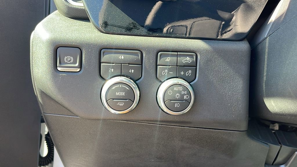 New 2026 GMC Sierra 2500 SLE w/ SLE Value Package; image 23