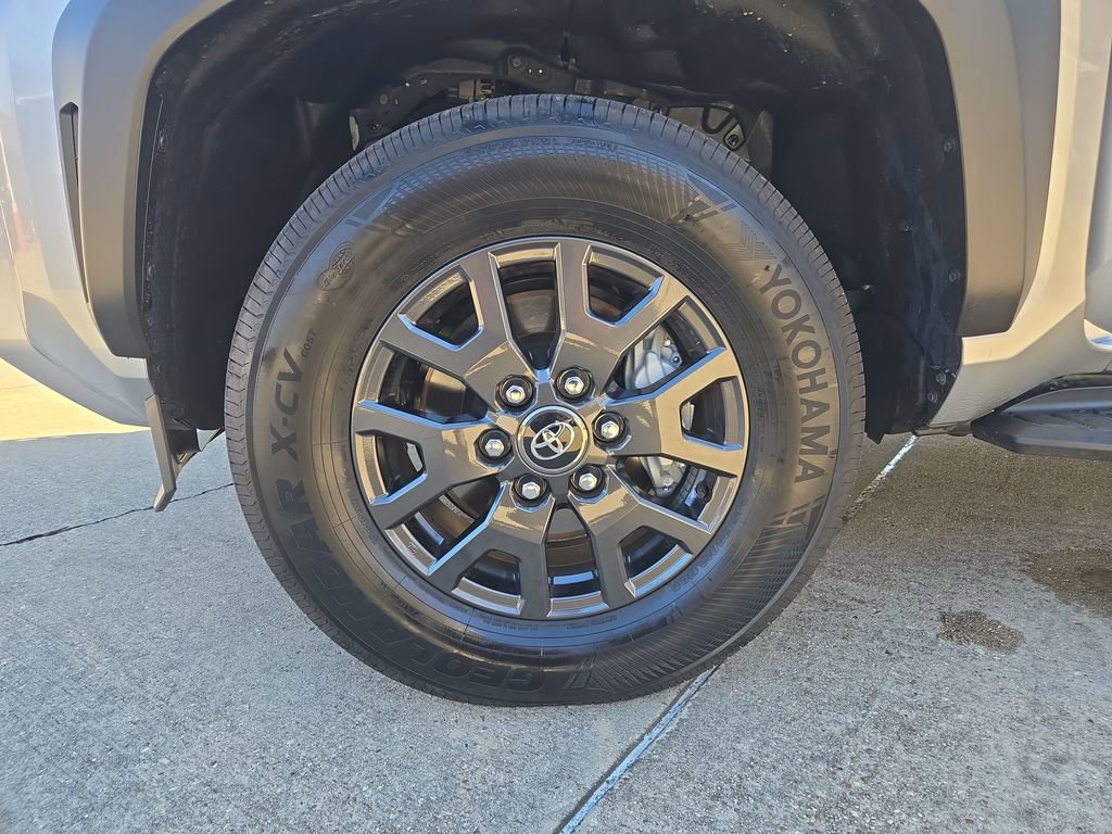 Certified 2025 Toyota 4Runner SR5 image 30