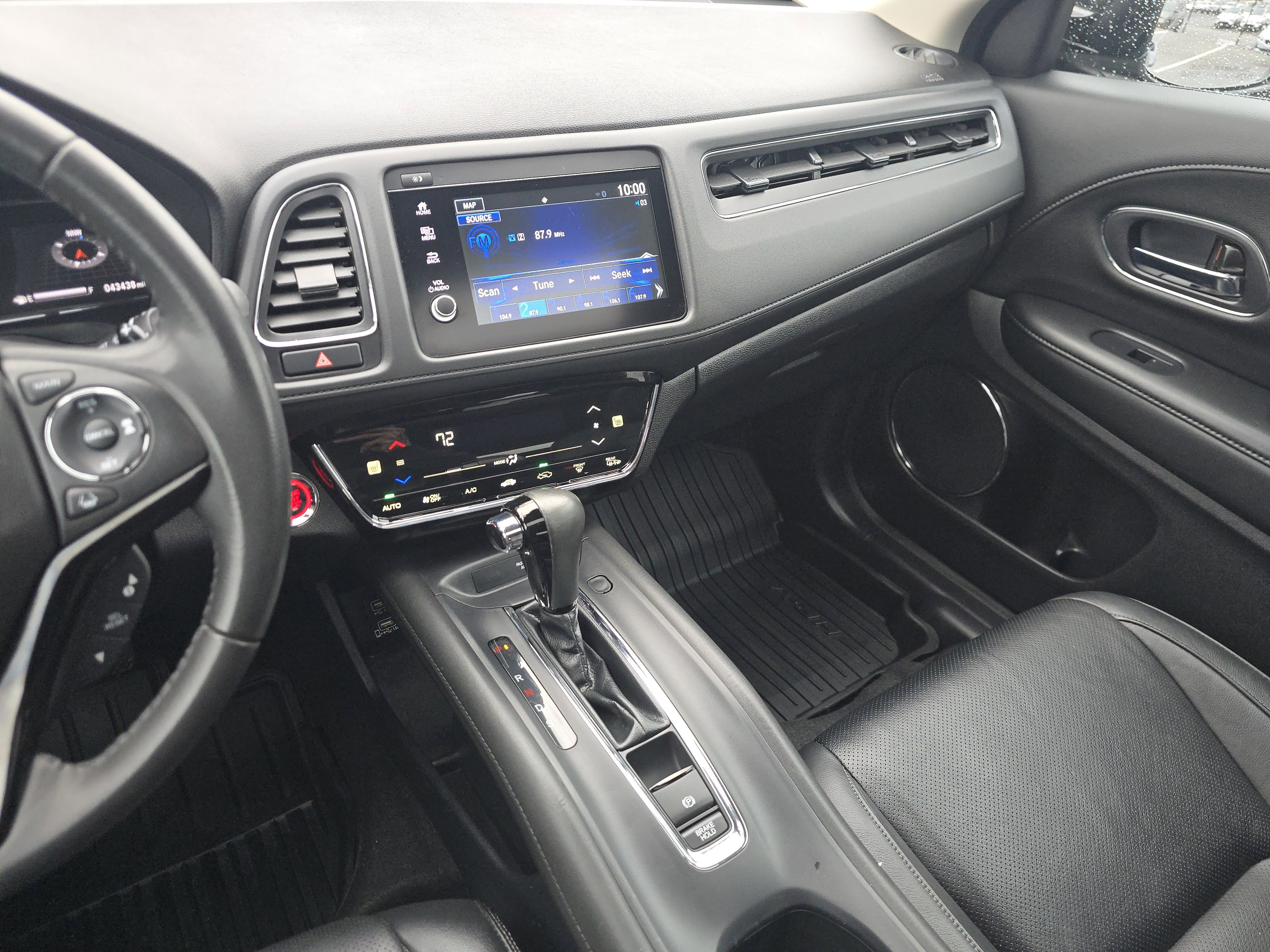 Used 2020 Honda HR-V Touring image 23