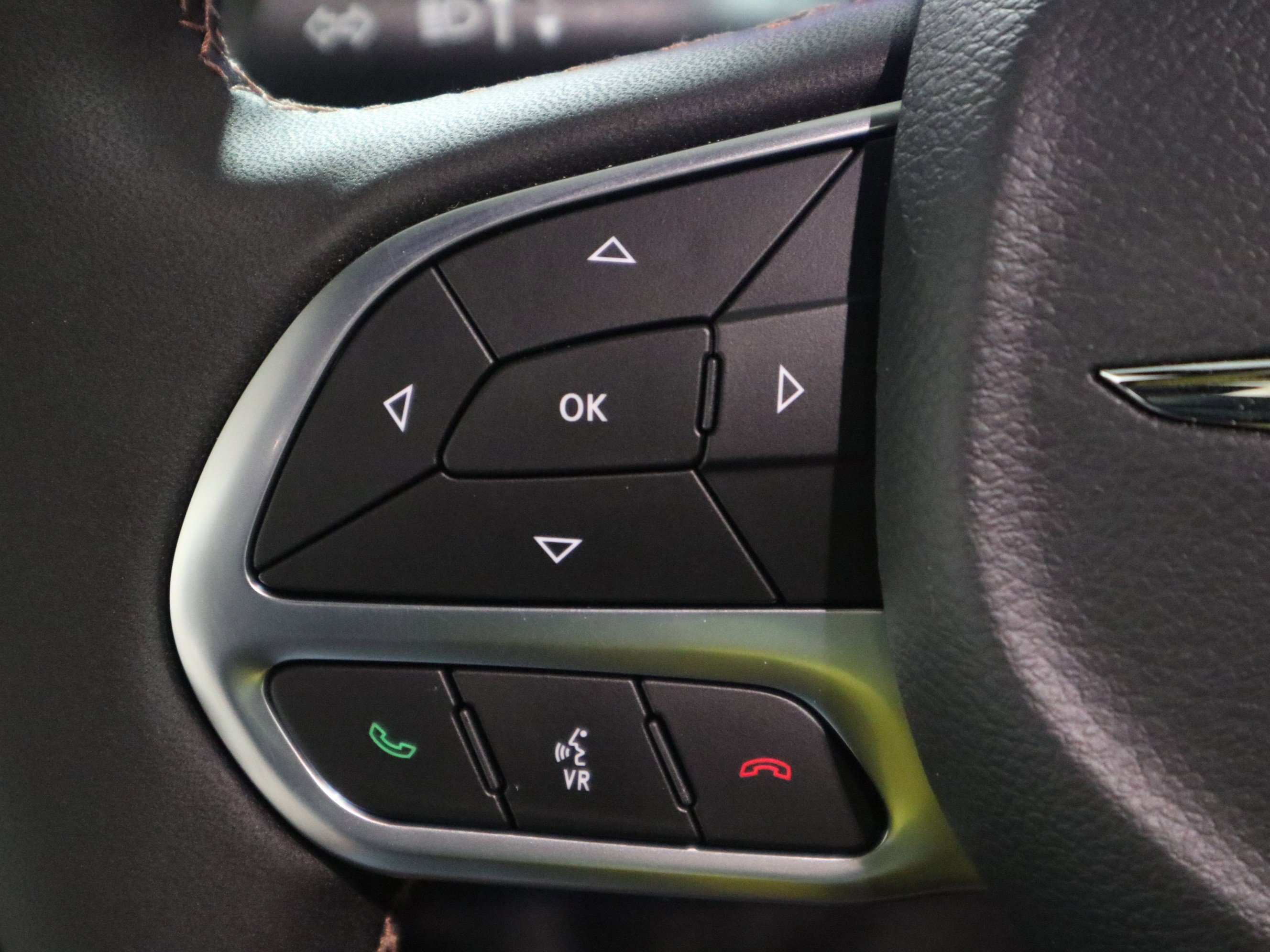 New 2026 Chrysler Pacifica Pinnacle image 30