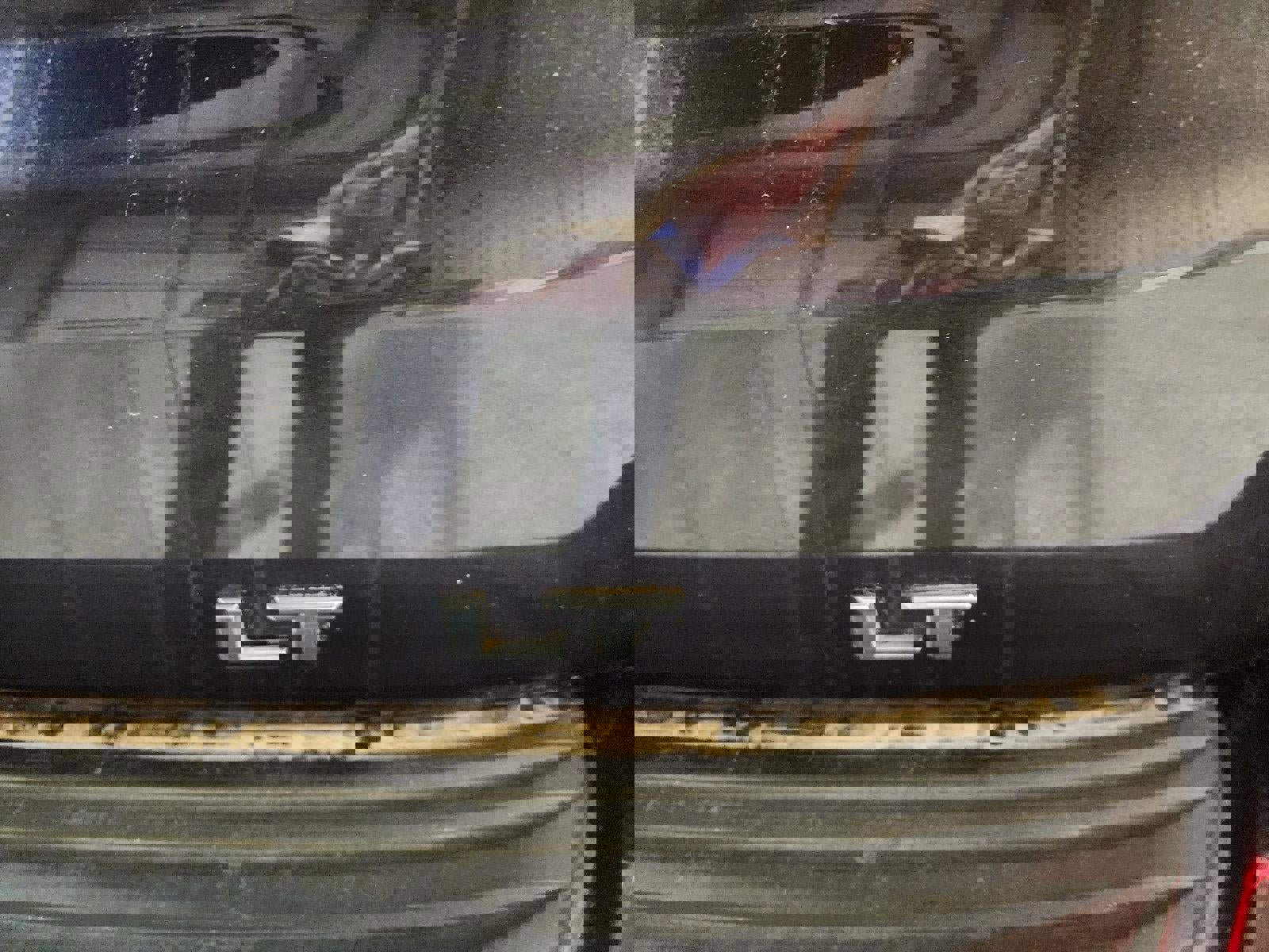 Used 2024 Chevrolet Suburban LT image 32