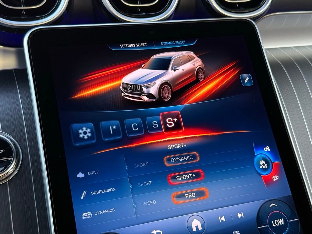 New 2026 Mercedes-Benz GLC 43 AMG 4MATIC image 7