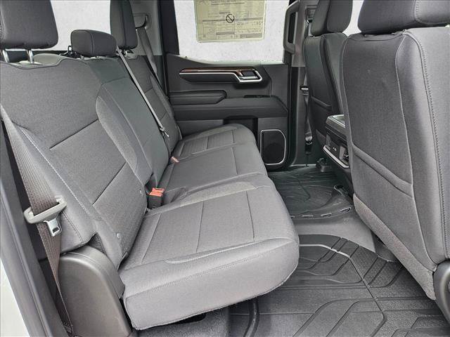 New 2026 Chevrolet Silverado 1500 RST w/ Dark Appearance Package AWD/4WD image 16