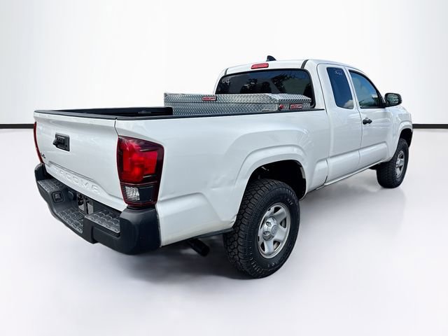 Used 2022 Toyota Tacoma SR AWD/4WD image 7