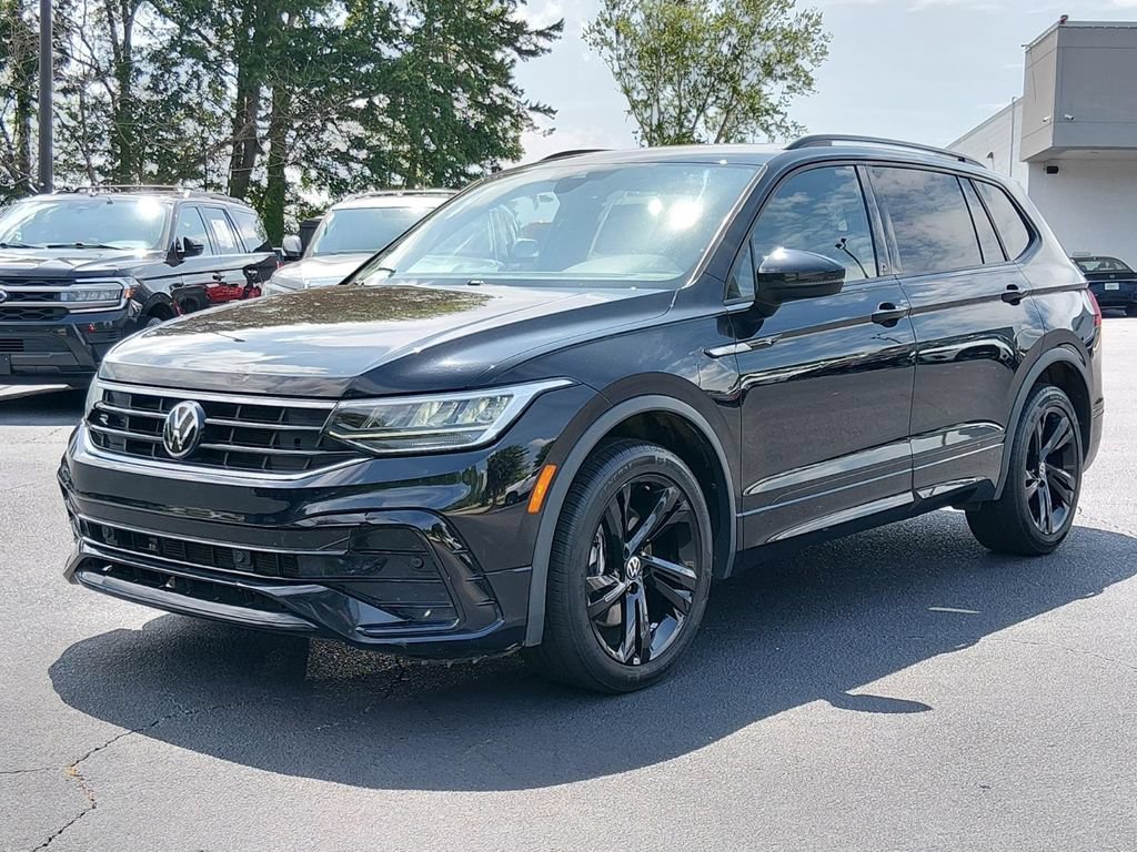 Used 2023 Volkswagen Tiguan SE R-Line FWD image 8