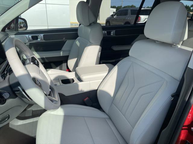 New 2025 Hyundai Santa Fe SEL image 10
