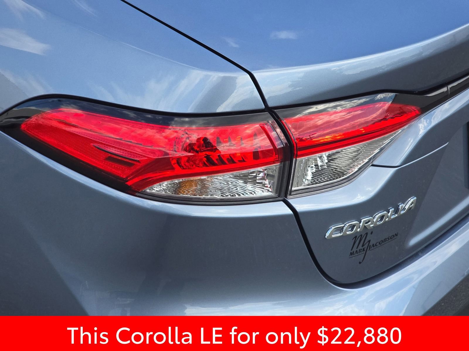 Used 2025 Toyota Corolla LE w/ Convenience Package image 40