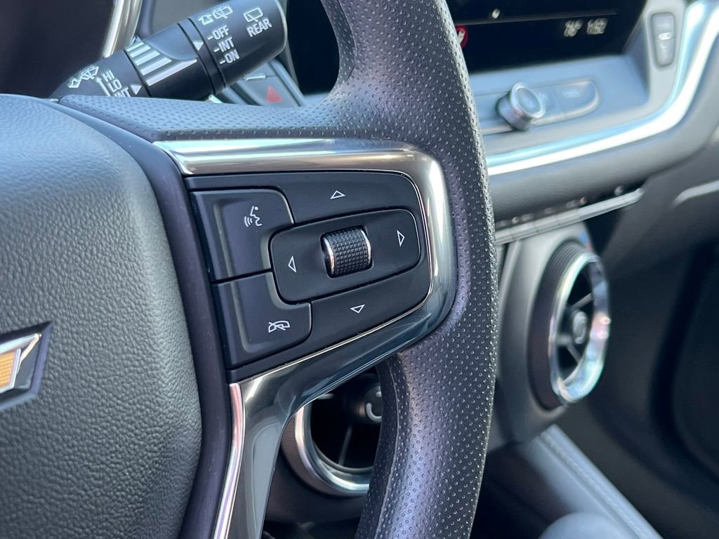 Used 2025 Chevrolet Blazer LT image 18