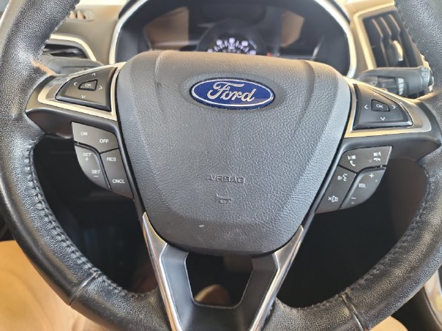 Used 2018 Ford Edge Titanium w/ Equipment Group 301A FWD image 14