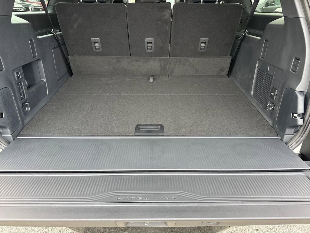 New 2026 Ford Expedition Max Platinum AWD/4WD image 22