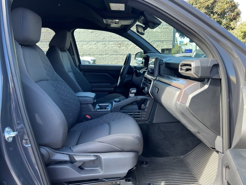 Certified 2025 Toyota Tacoma SR5 w/ SR5 Upgrade Package image 19
