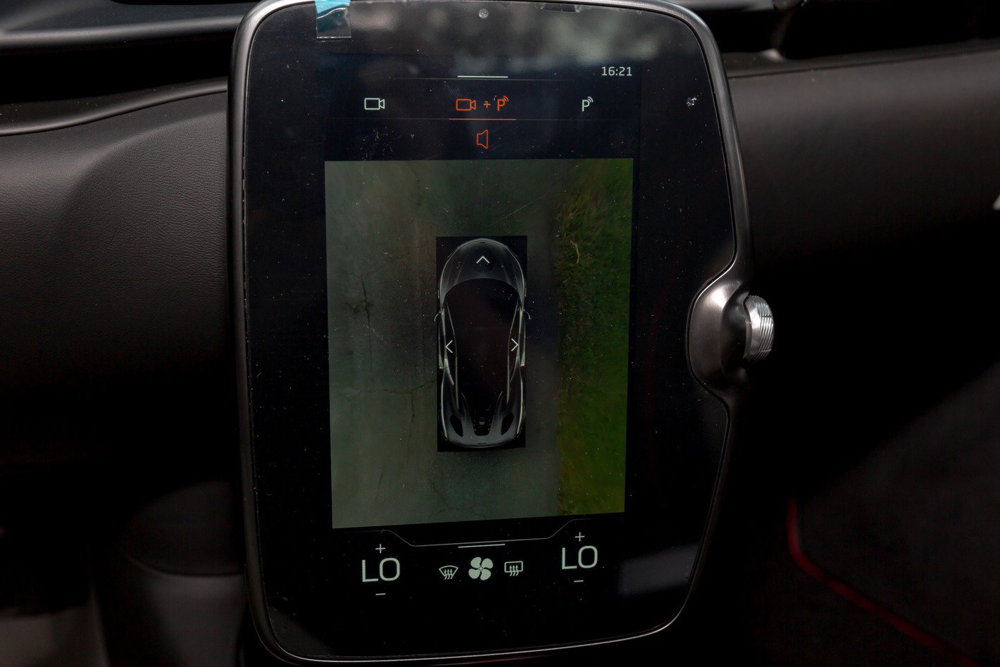 New 2025 McLaren Artura Spider image 33