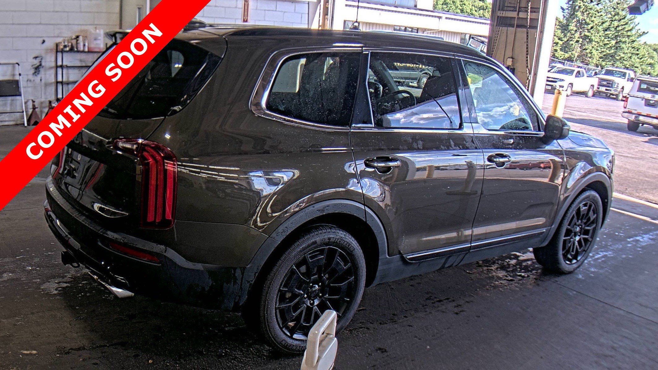 Used 2021 Kia Telluride EX w/ EX Premium Package AWD/4WD image 4
