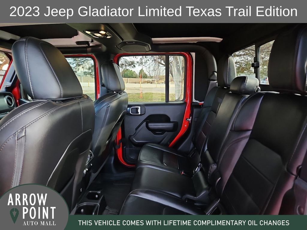 Used 2023 Jeep Gladiator Sport image 18