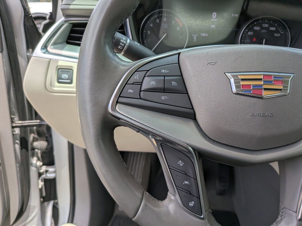 Used 2020 Cadillac XT5 Premium Luxury FWD image 29