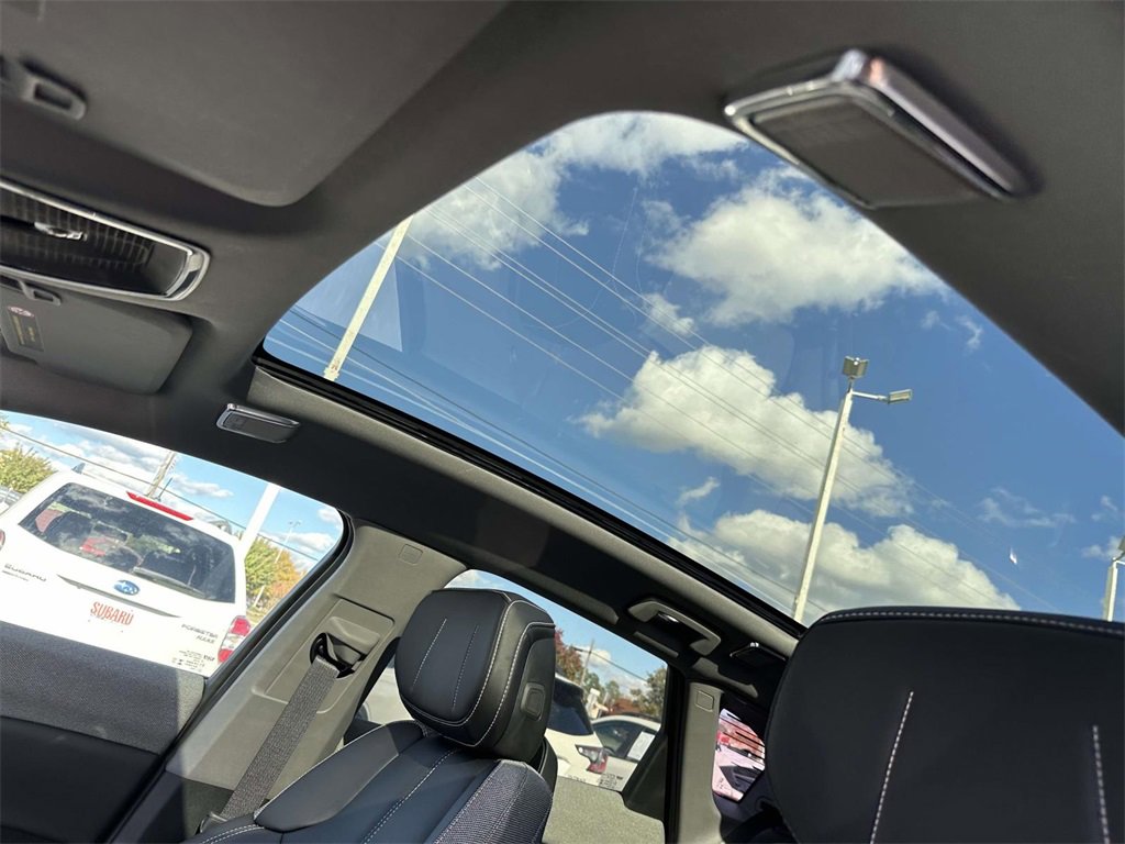 New 2025 Cadillac Optiq Sport 1 image 17