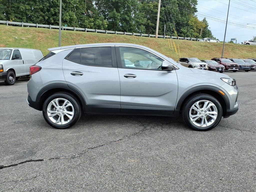Used 2023 Buick Encore GX Preferred w/ Cold Weather Comfort Package FWD image 2