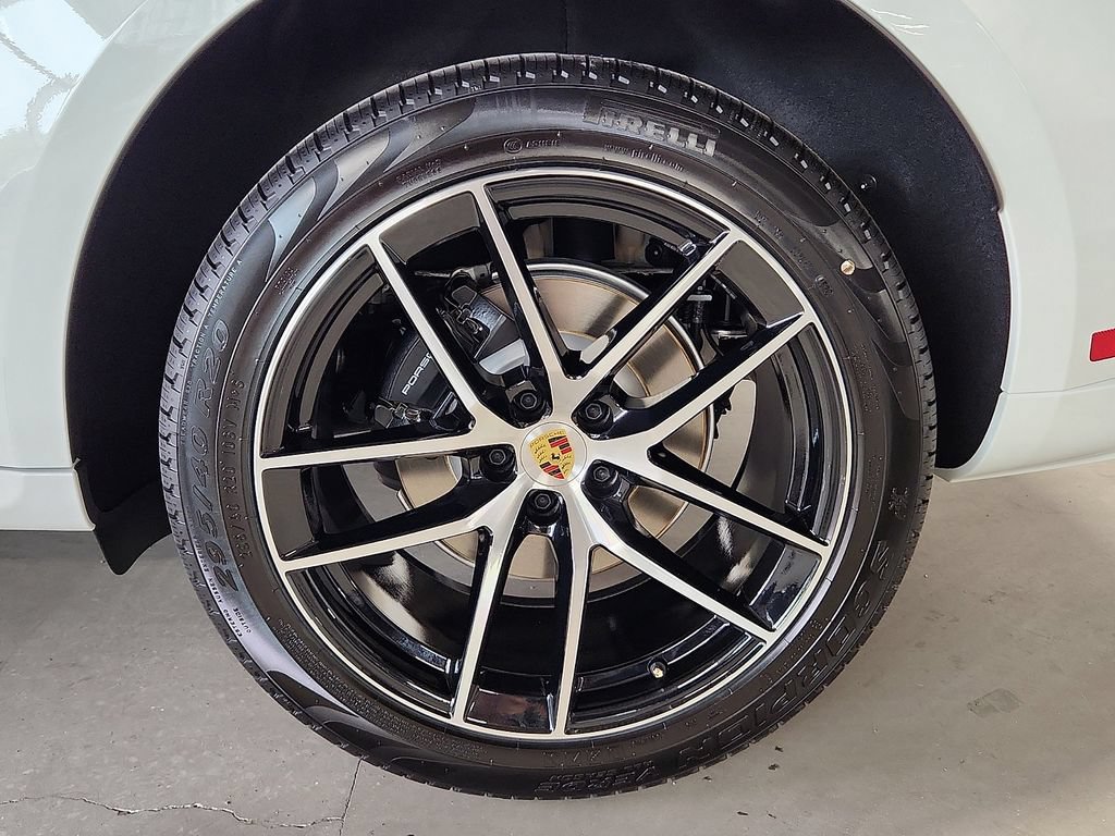 New 2026 Porsche Macan AWD/4WD image 10