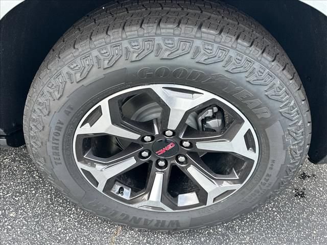 New 2026 GMC Yukon AT4 Ultimate AWD/4WD image 17