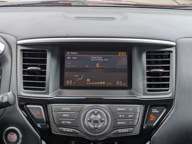 Used 2016 Nissan Pathfinder SV FWD image 18