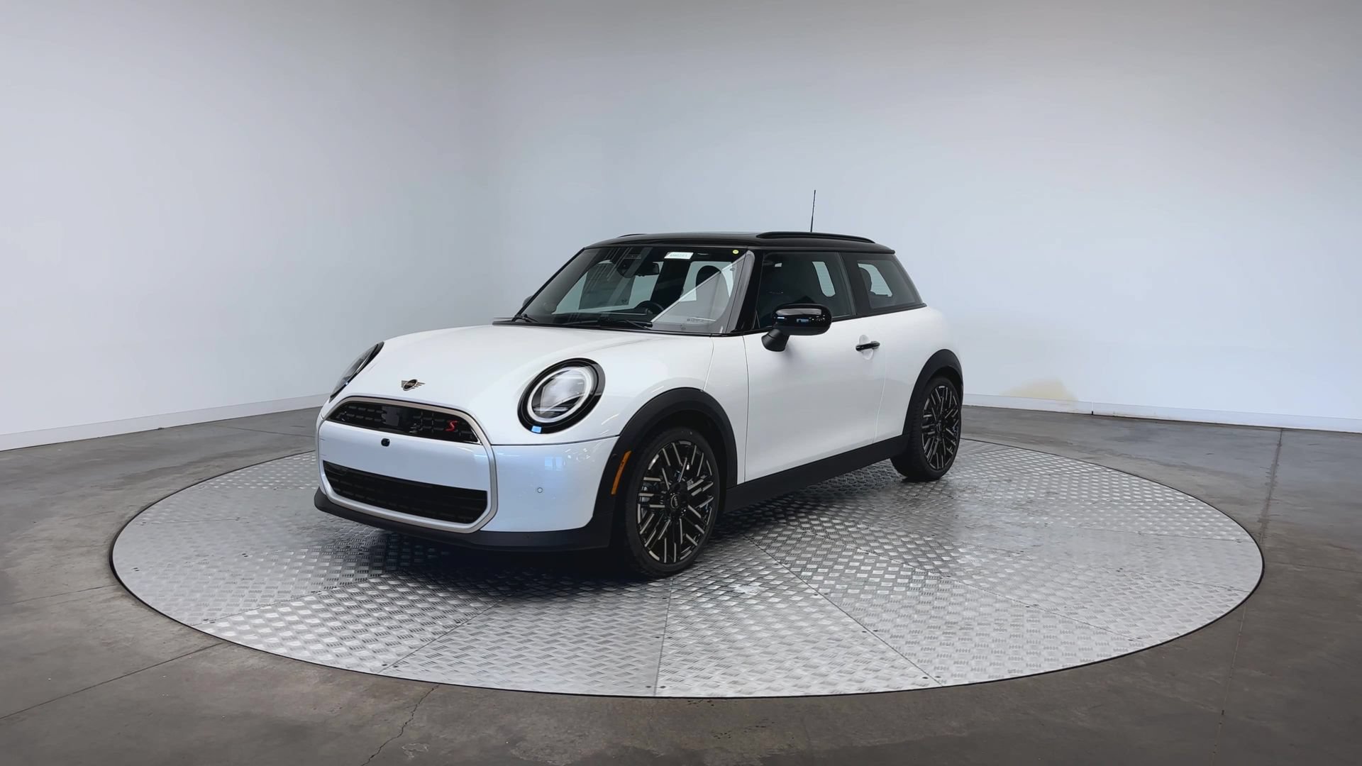 New 2026 MINI Cooper S FWD image 4