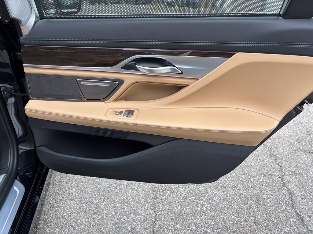 Certified 2022 BMW 750i xDrive w/ Executive Package image 50