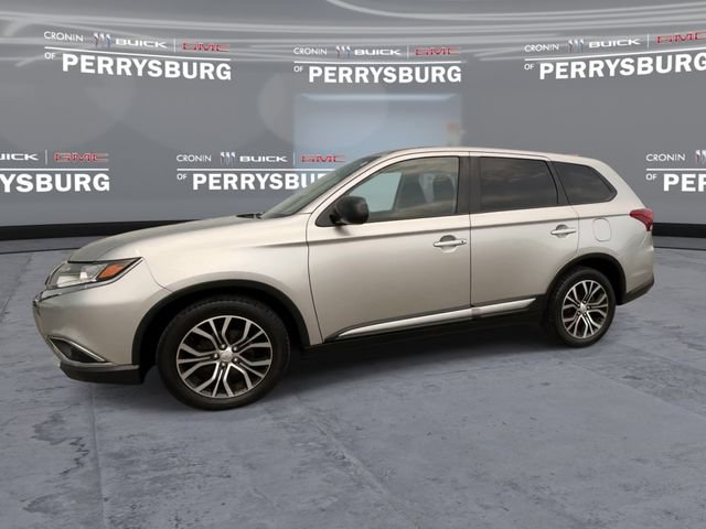 Used 2018 Mitsubishi Outlander ES AWD/4WD image 4