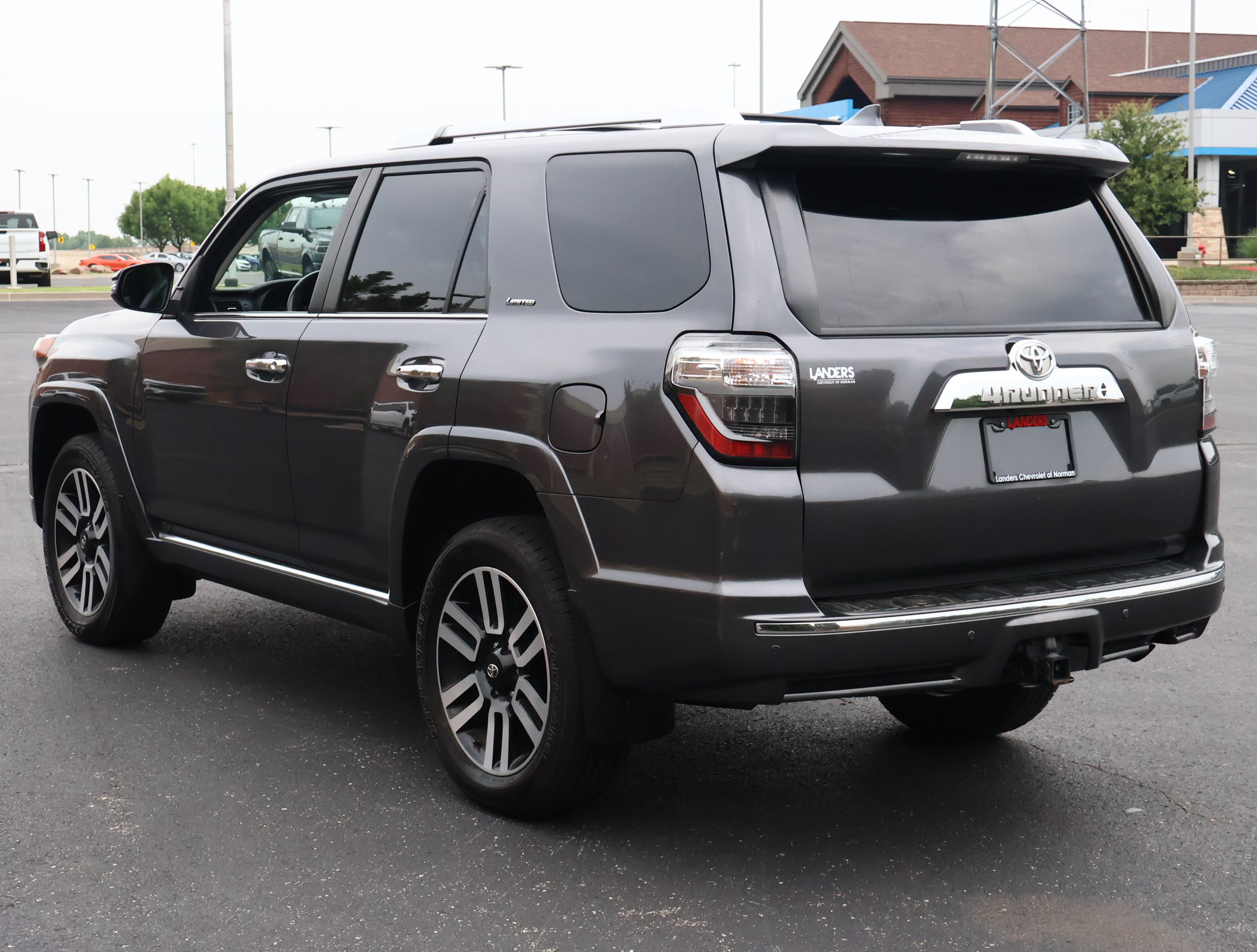 Used 2022 Toyota 4Runner Limited AWD/4WD image 7