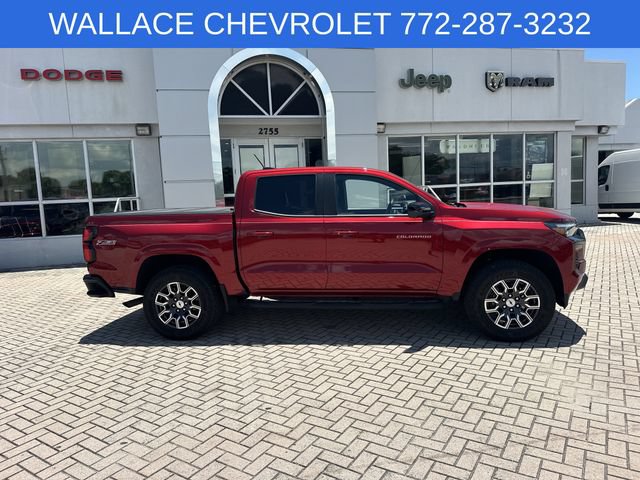 Used 2024 Chevrolet Colorado Z71 w/ Z71 Convenience Package 2 AWD/4WD image 6
