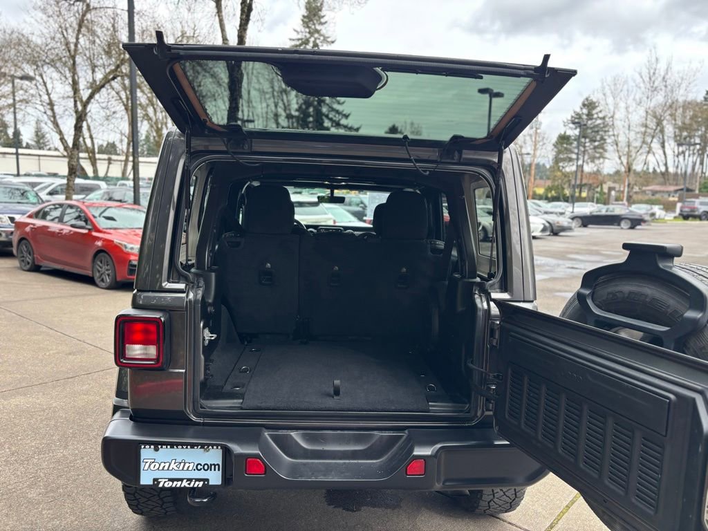 Used 2021 Jeep Wrangler Unlimited Sahara w/ Uconnect 4C Nav & Sound Group image 20