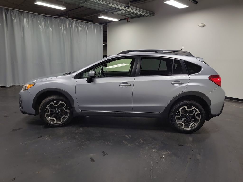 Used 2017 Subaru Crosstrek 2.0i Premium image 6