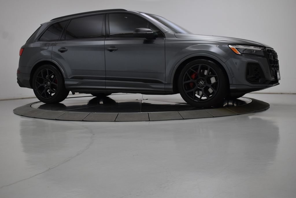 Used 2025 Audi SQ7 Prestige AWD/4WD image 15