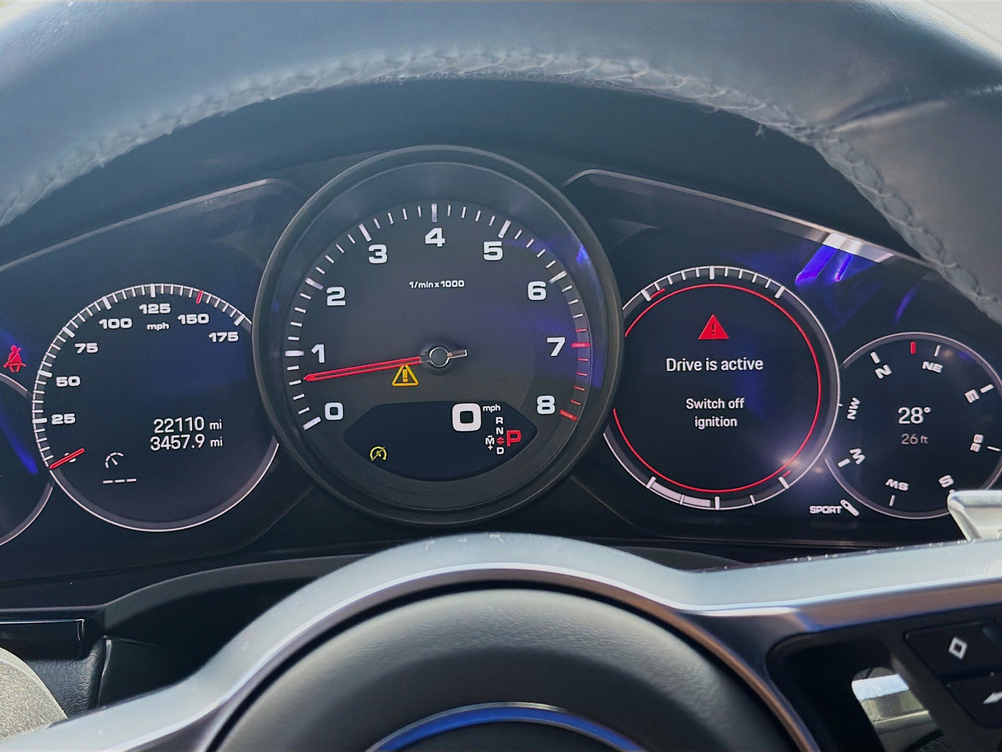 Used 2023 Porsche Cayenne Platinum Edition image 9