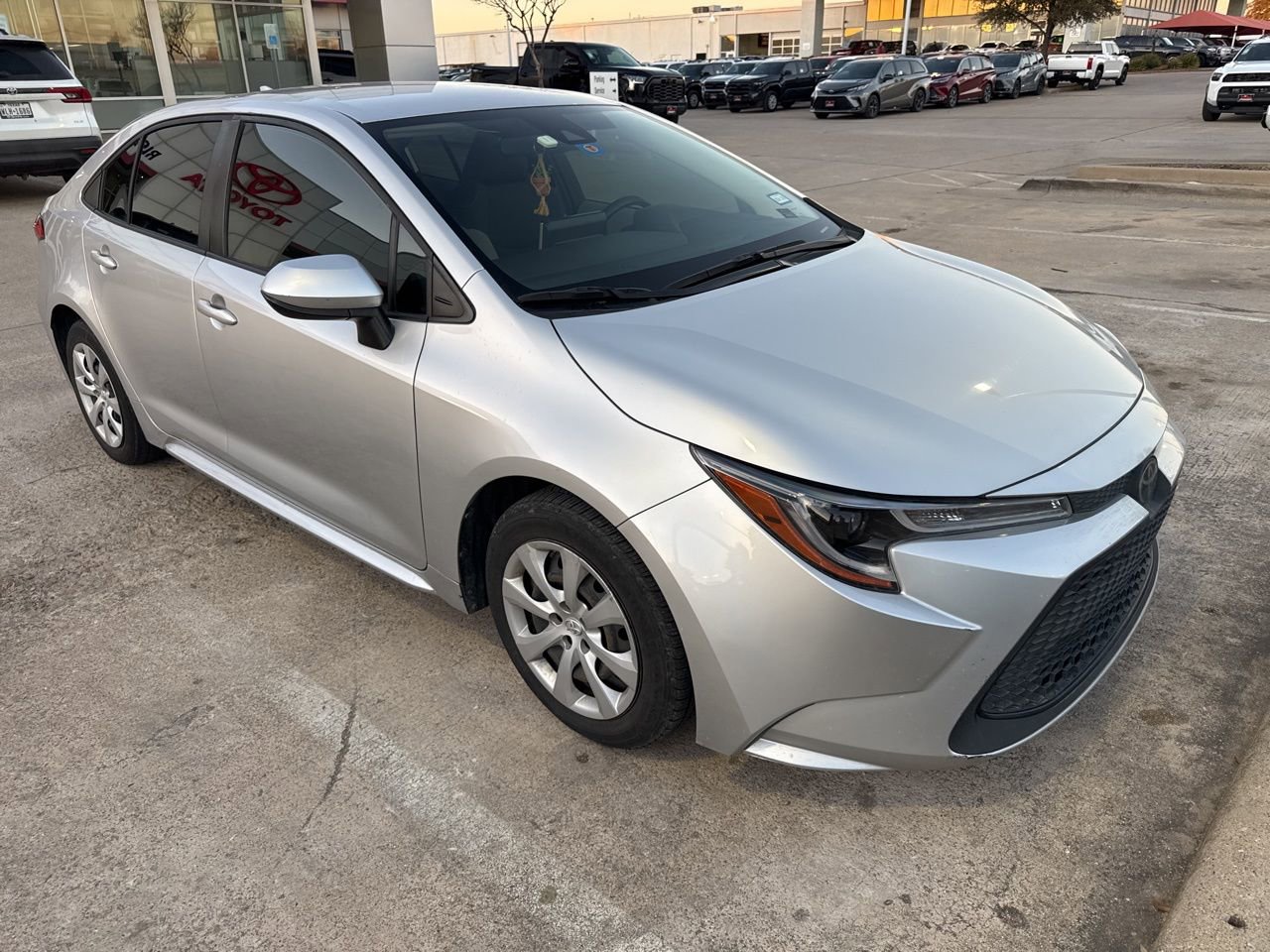 Used 2020 Toyota Corolla LE image 3