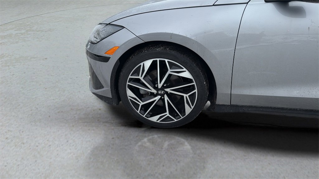 Used 2023 Hyundai Ioniq 6 SEL image 9