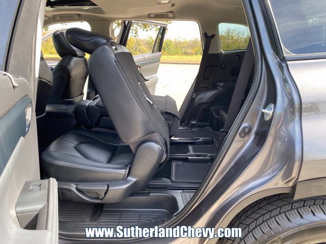 Used 2022 Toyota Highlander XLE AWD/4WD image 42