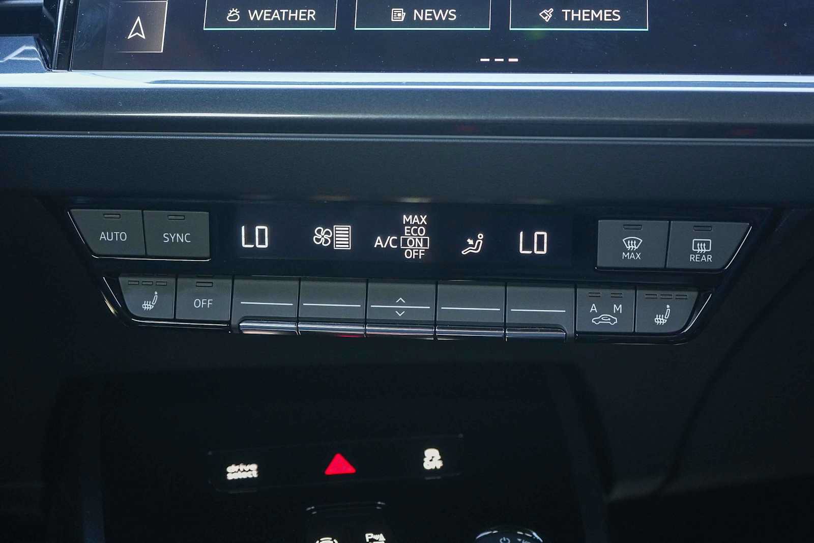 Used 2023 Audi Q4 e-tron Premium Plus w/ Premium Plus AWD/4WD image 18