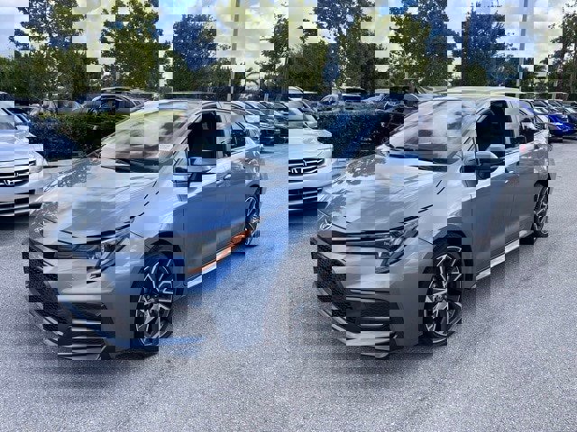 Used 2022 Toyota Corolla SE image 2