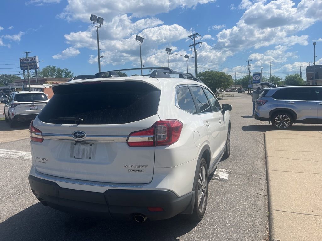 Used 2022 Subaru Ascent Limited w/ Technology Package image 4