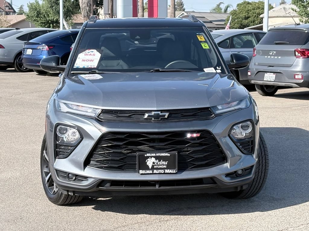 Used 2021 Chevrolet TrailBlazer RS w/ Sun and Liftgate Package AWD/4WD image 3
