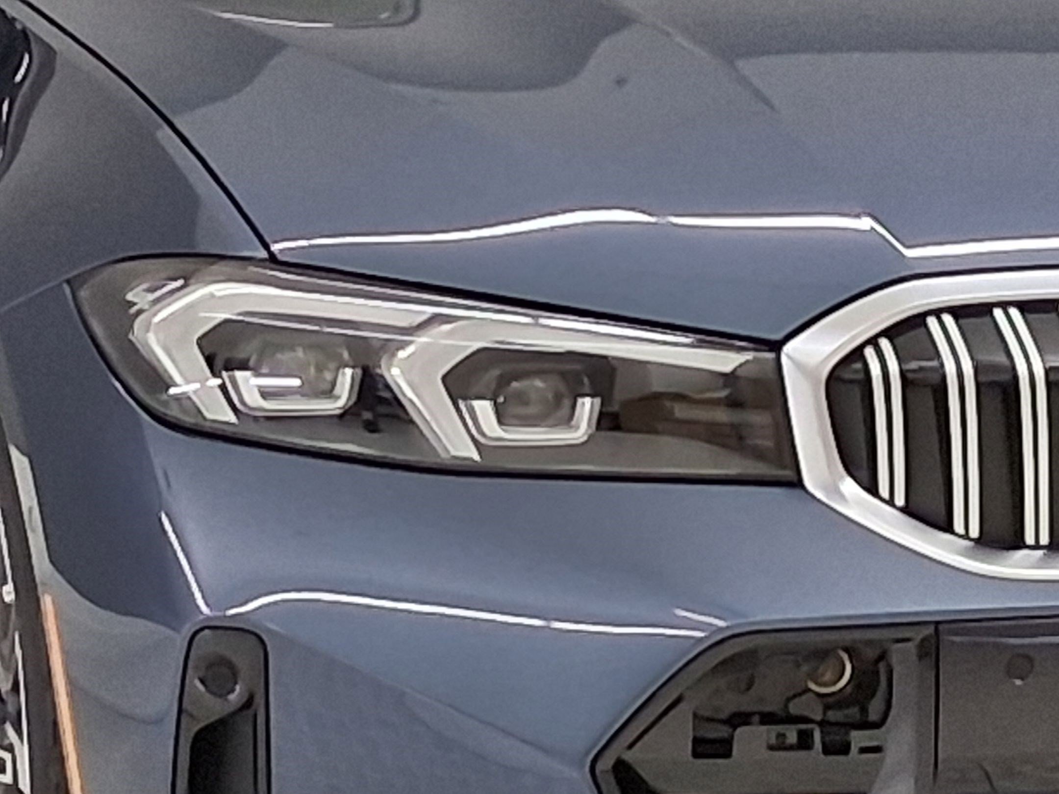 New 2026 BMW 330i xDrive Sedan w/ M Sport Package AWD/4WD image 9
