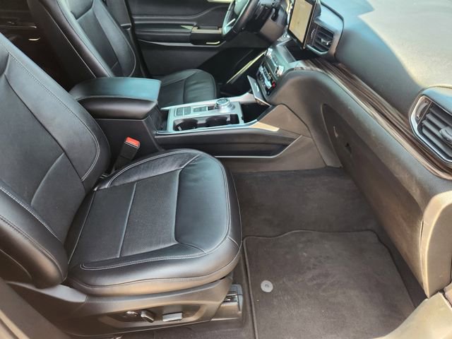 Used 2020 Ford Explorer Limited RWD image 13