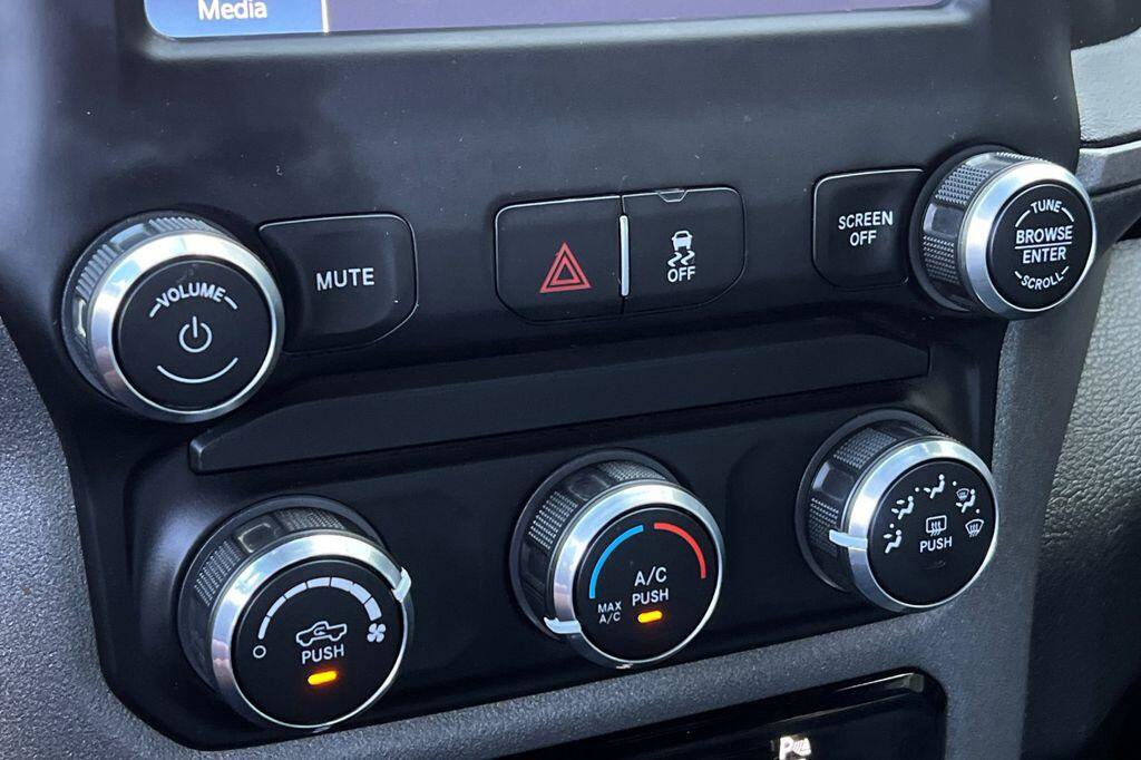 Used 2022 RAM 2500 Tradesman AWD/4WD image 19