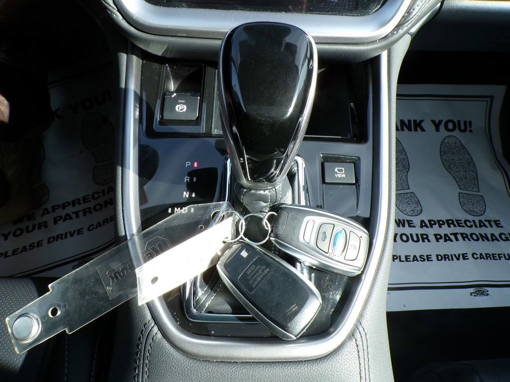 Used 2023 Subaru Outback Touring AWD/4WD image 30