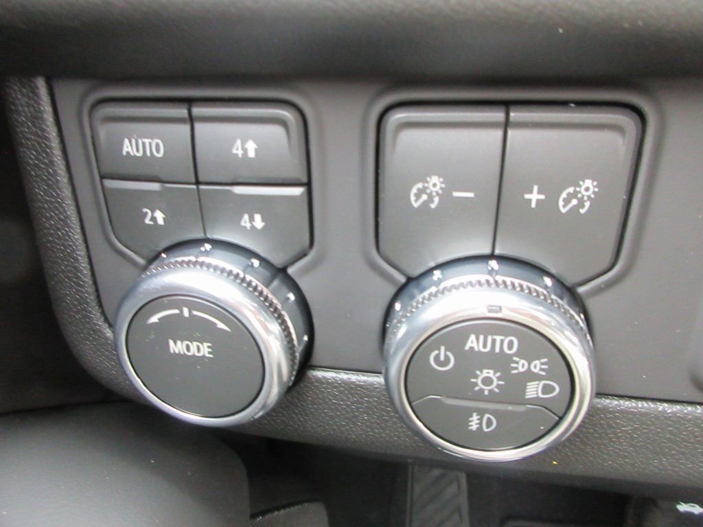 New 2026 GMC Yukon XL Elevation w/ Elevation Premium Package image 18