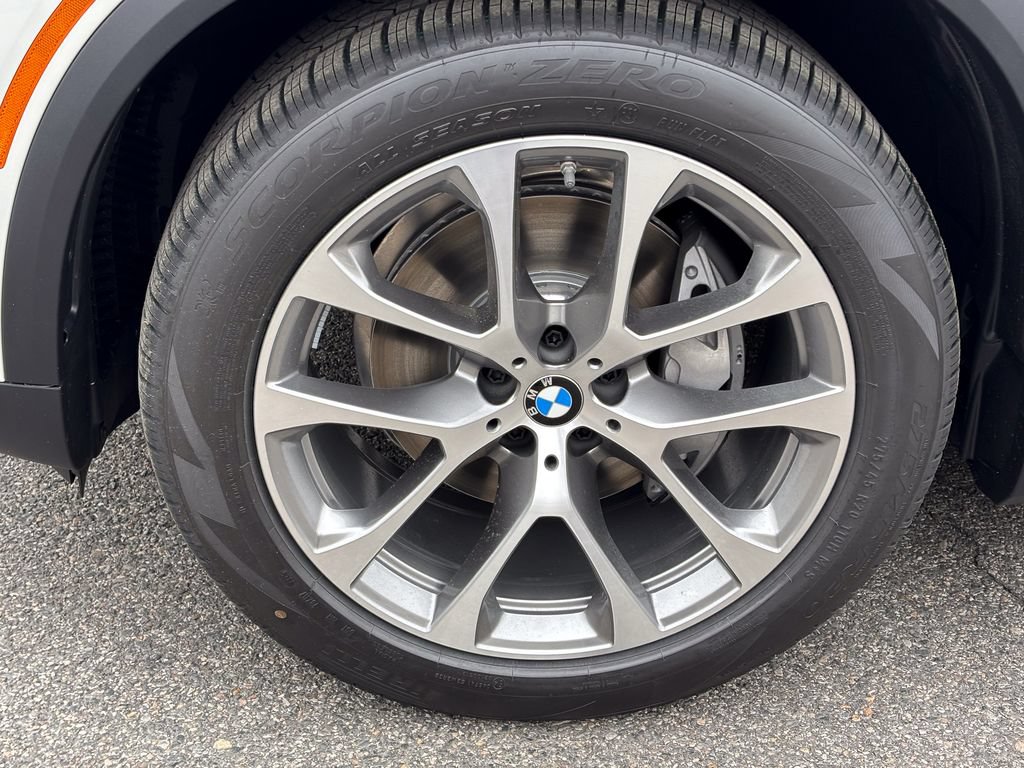 New 2026 BMW X5 xDrive40i w/ Executive Package AWD/4WD image 8
