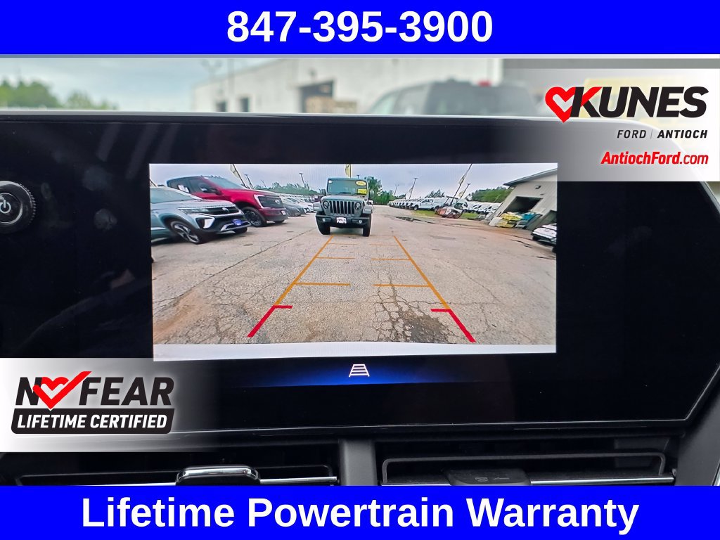 Used 2025 Chevrolet Trax LT FWD image 46